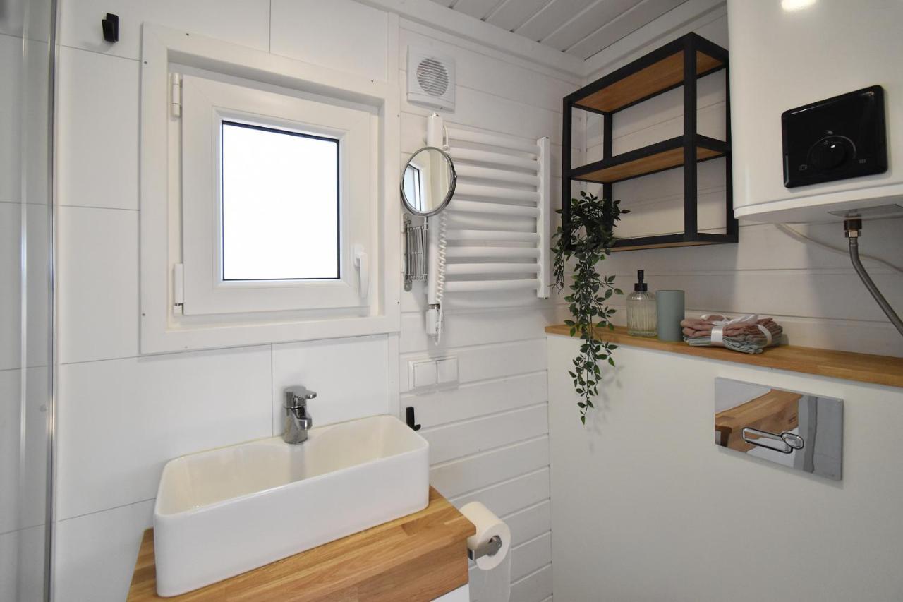 ビスクピエツ Dadaj Park - Tiny Houseヴィラ エクステリア 写真
